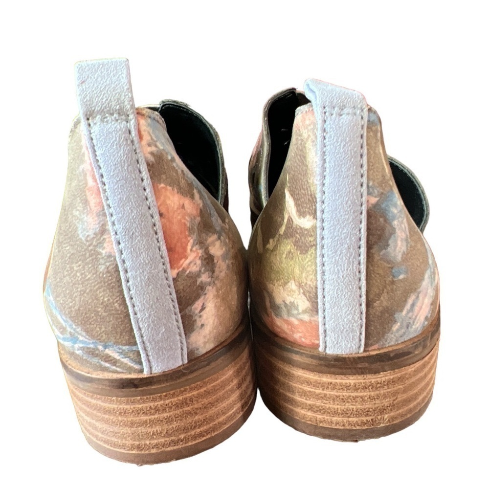 Lori Goldstein Collection Perforated Western Slip On Shoe Floral size 8 - Picture 6 of 8